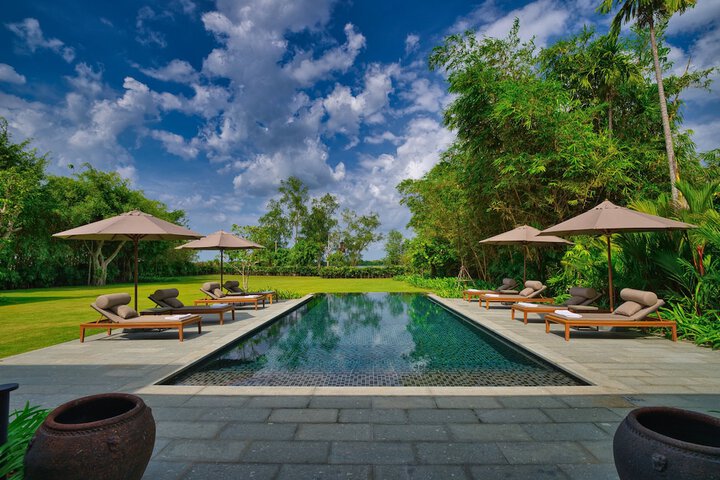 Pool 87 of 212