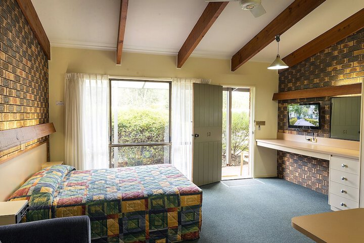 Room 12 of 42