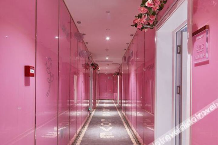 Hotel Interior 11 of 30