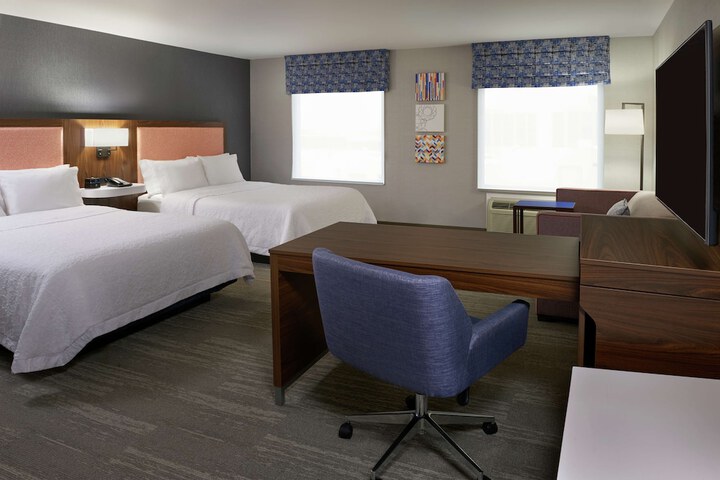 Room 6 of 33