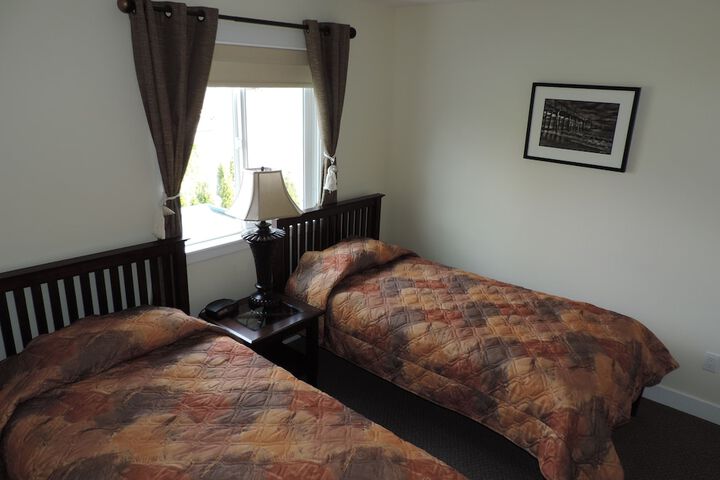 Room 9 of 36