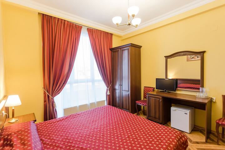 Room 7 of 50