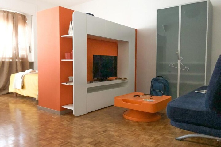 Room 27 of 58