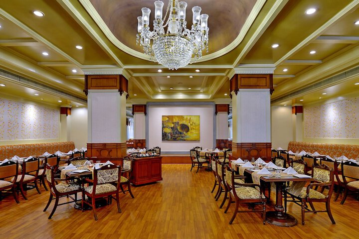 Dining 47 of 74