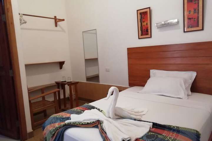 Room 5 of 36