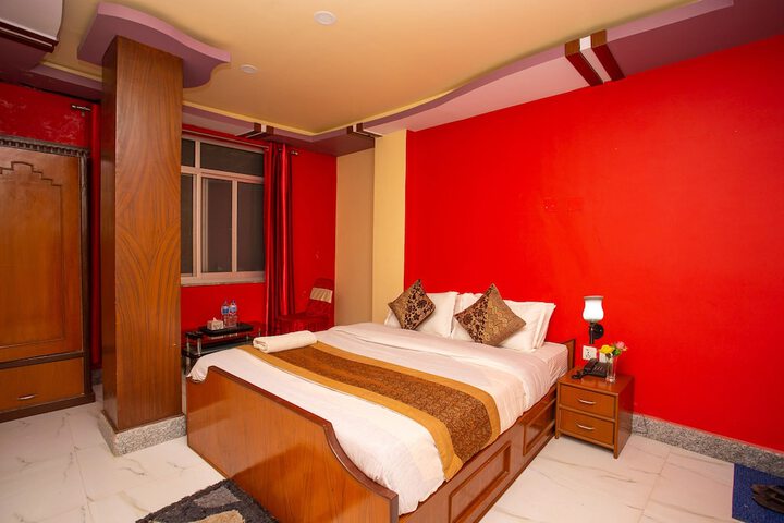 Room 16 of 26
