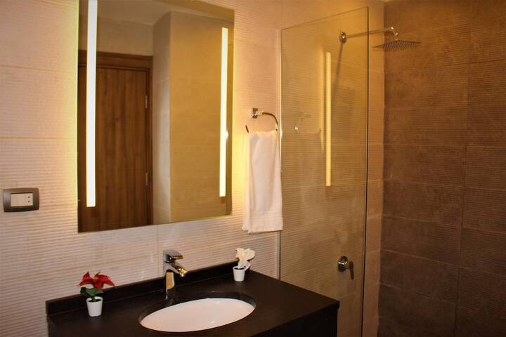 Room 27 of 57