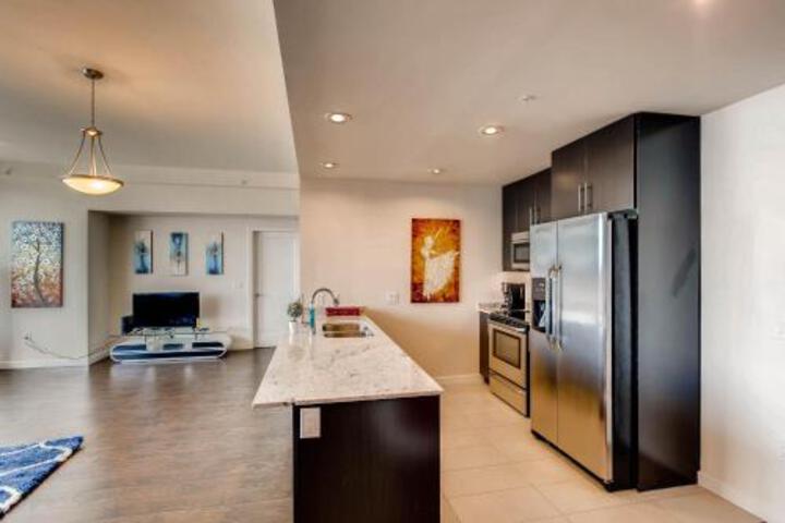 Best Luxury 2b 2b W Views in San Diego, CA