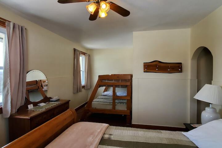 Room 26 of 68