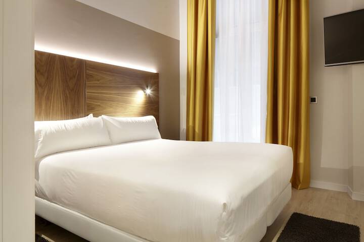 Room 21 of 43
