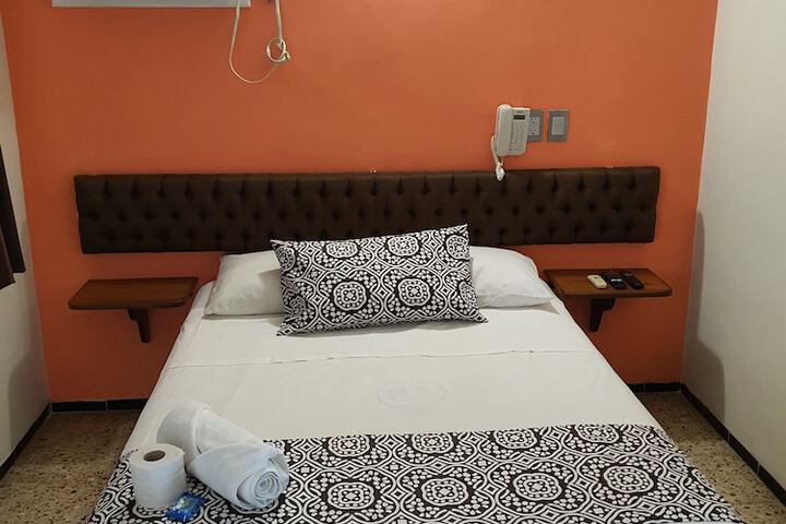 Room 7 of 40