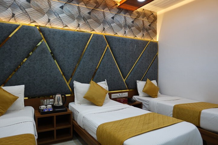 Room 44 of 68