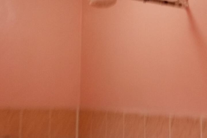 Room 6 of 11