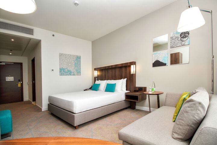 Room 12 of 48