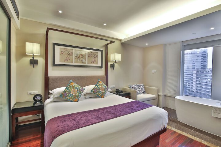 Room 18 of 44