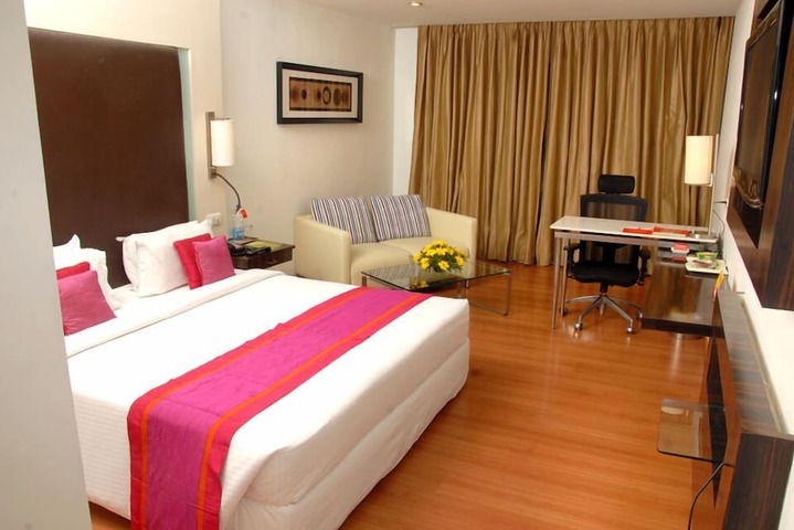 Room 9 of 31