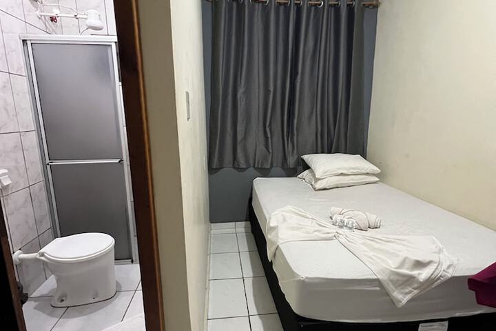 Room 49 of 74