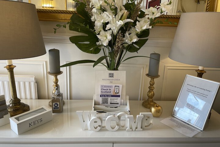 Guest Lobby
