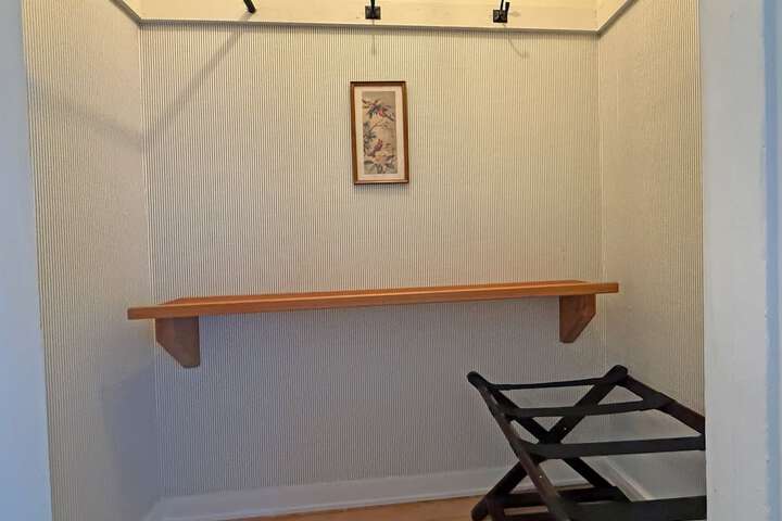 Room 23 of 62