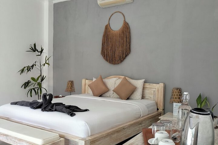 Room 3 of 22