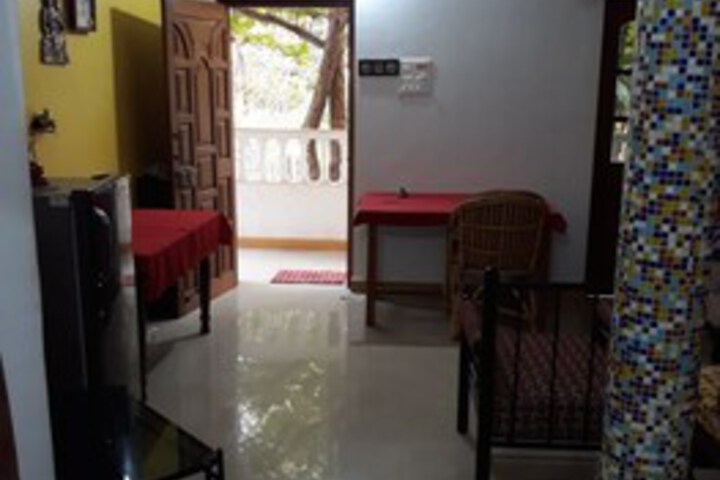 Room 6 of 6