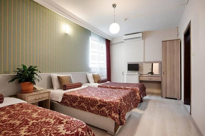 Room 11 of 41