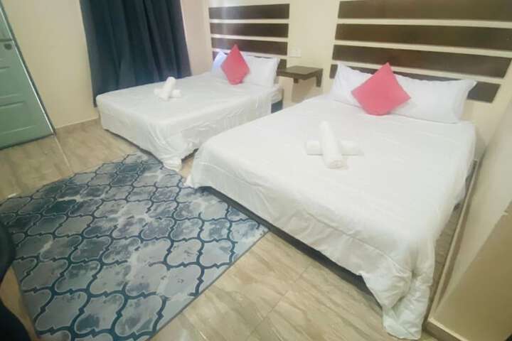 Room 11 of 22