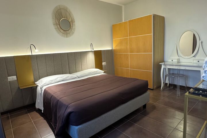 Room 15 of 112