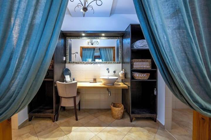 Bathroom Interior Photo