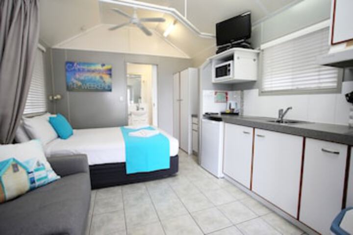 Room 19 of 261