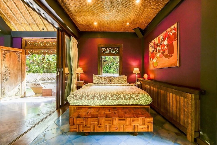 Room 4 of 67