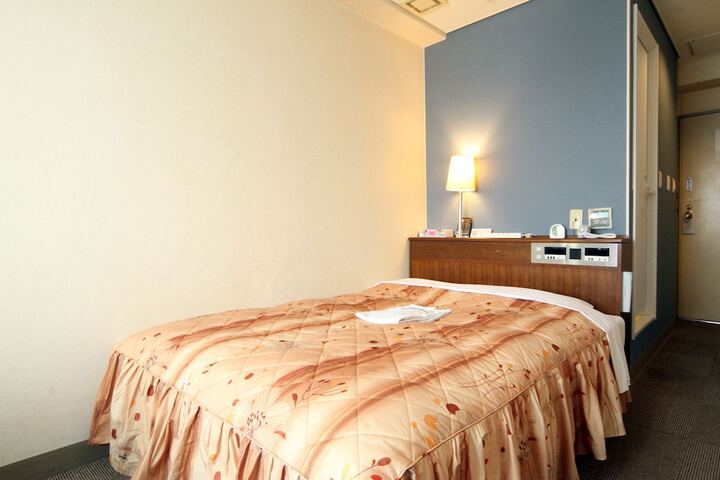 Room 15 of 34