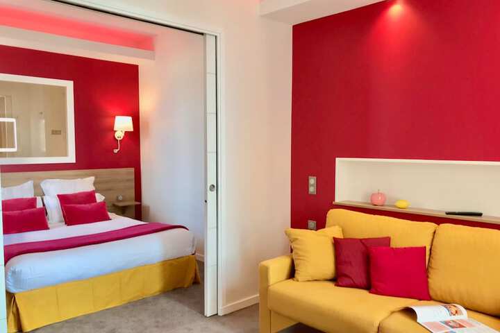 Room 20 of 177