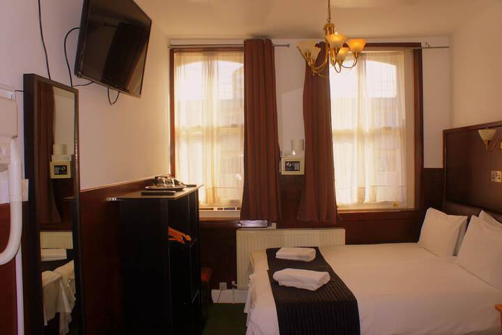 Room 101 of 127