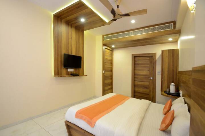 Room 15 of 39