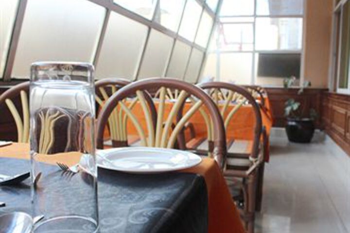 Dining 39 of 44