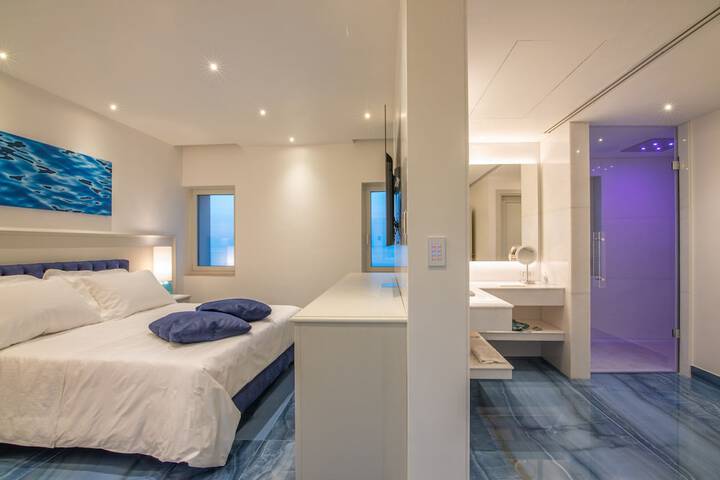 Room 46 of 73