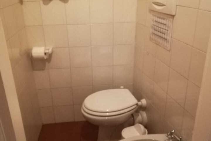Room 14 of 53