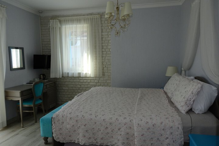 Room 22 of 85
