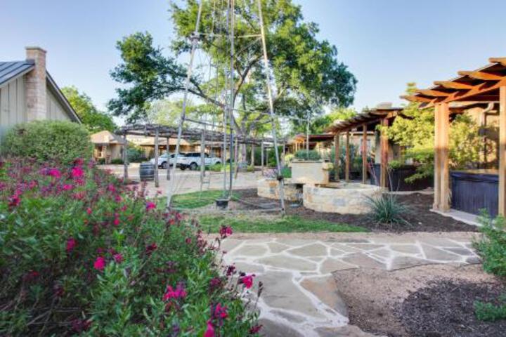 Wine Country Cottages on the Main in Fredericksburg, TX