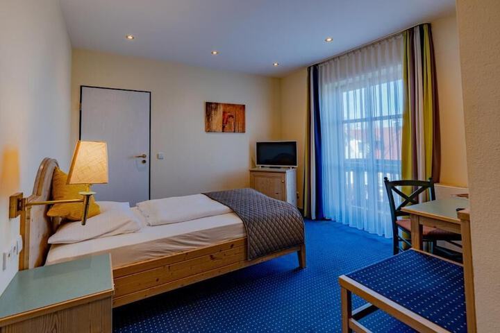 Room 7 of 23