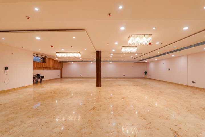Ballroom/Hall 42 of 46