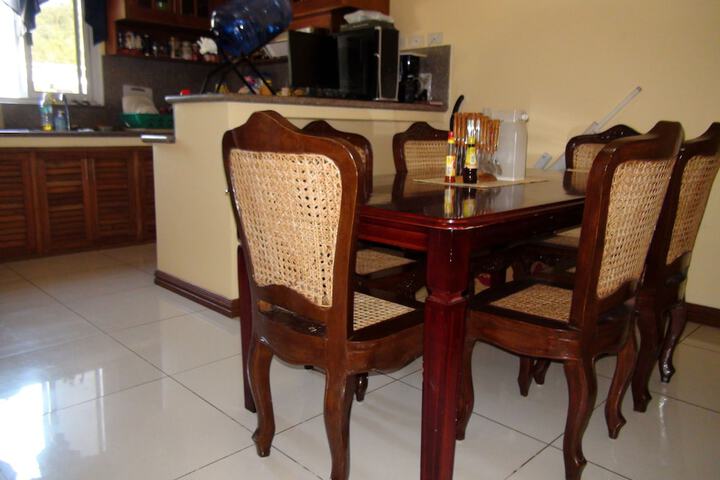 Room 15 of 76