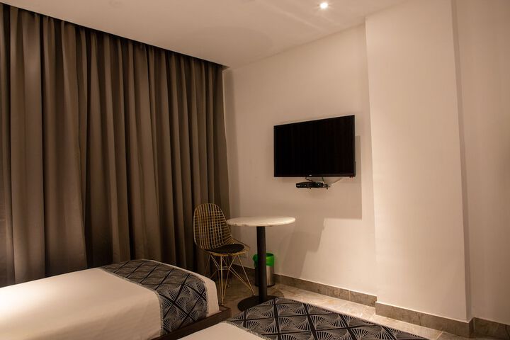 Room 12 of 73