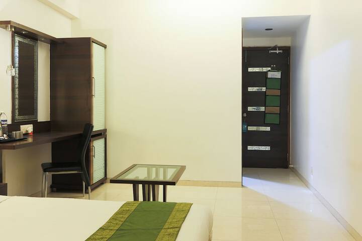 Room 17 of 66