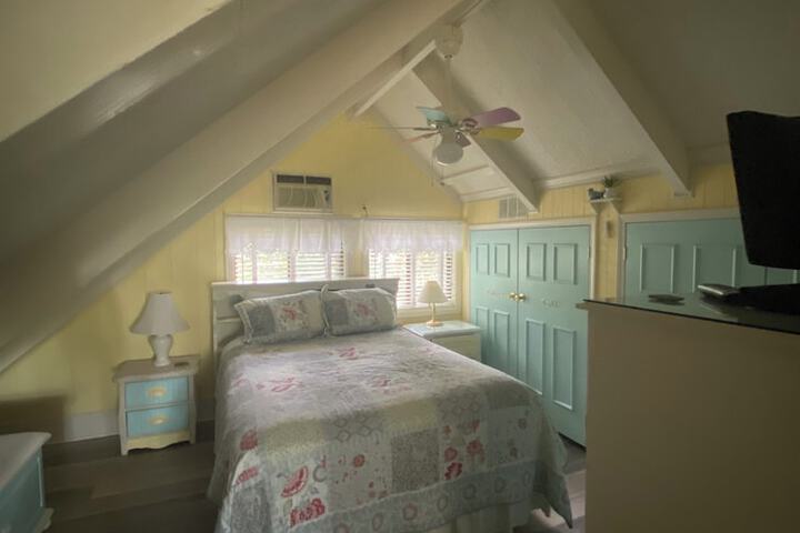 Room 25 of 232