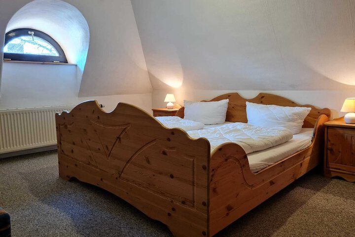 Room 14 of 60