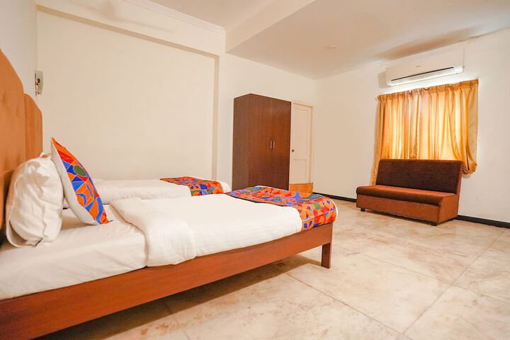 Room 18 of 27