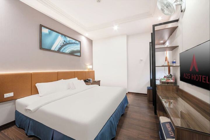 Room 10 of 23