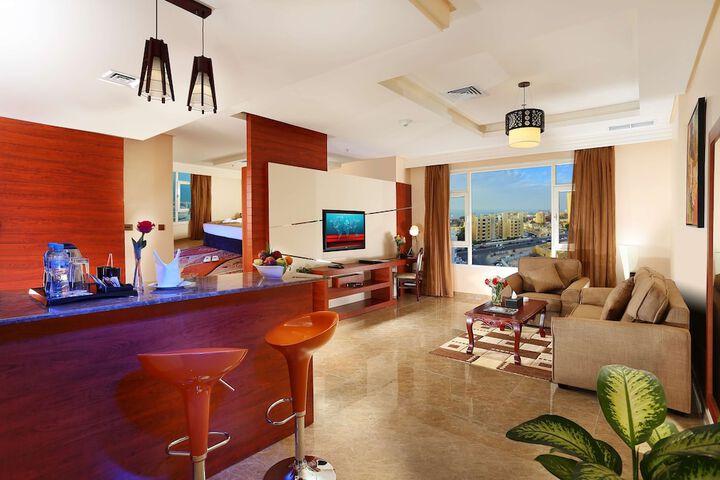 Room 14 of 48